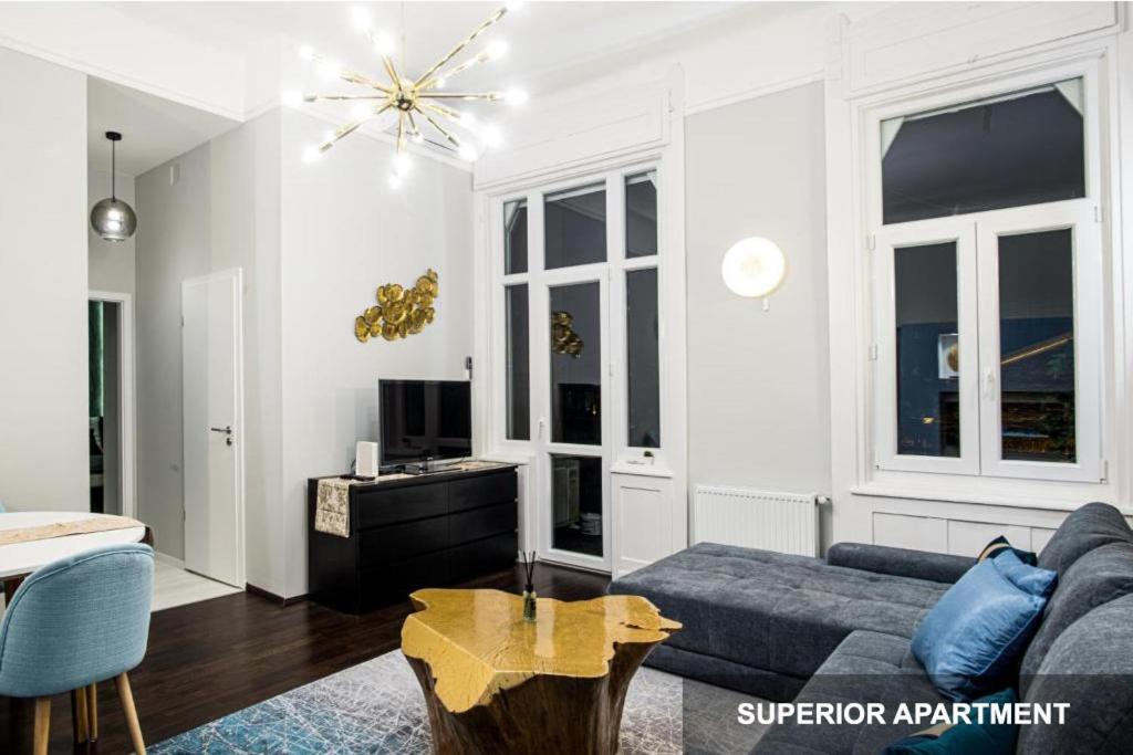 Bpr Agathe Elegant Suite With Parliament View บูดาเปสต์ ภายนอก รูปภาพ