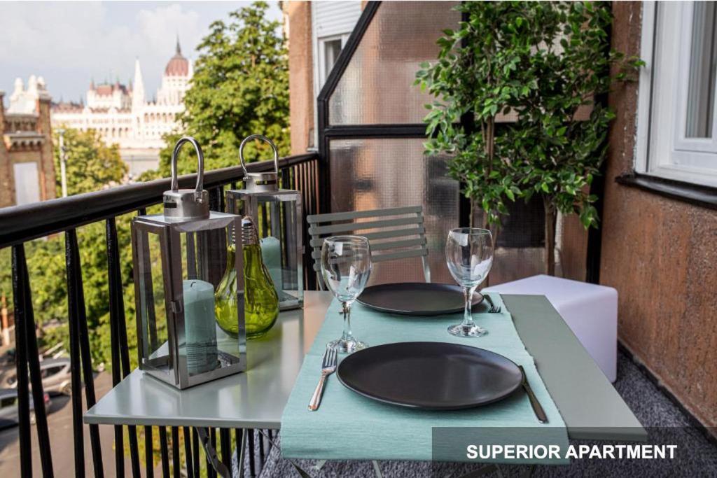 Bpr Agathe Elegant Suite With Parliament View บูดาเปสต์ ภายนอก รูปภาพ